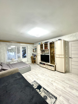 Продам однокомнатную (1-комн.) квартиру, Маршала Захарова ул, 21к2, Москва г