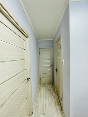 Продам однокомнатную (1-комн.) квартиру, Маршала Захарова ул, 21к2, Москва г