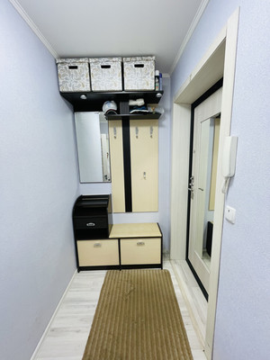 Продам однокомнатную (1-комн.) квартиру, Маршала Захарова ул, 21к2, Москва г