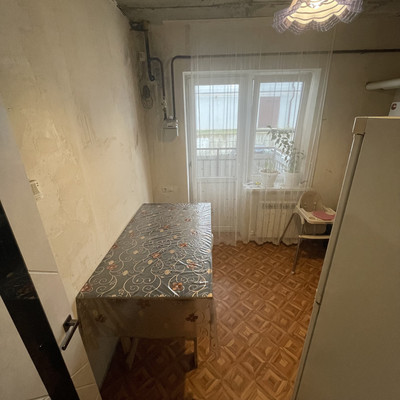 Продам двухкомнатную (2-комн.) квартиру, Парковая ул, 32к104, Цемдолина с