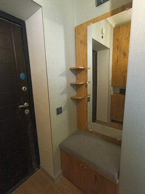 Продам однокомнатную (1-комн.) квартиру, Сержанта Мишина ул, 81к1, Калининград г