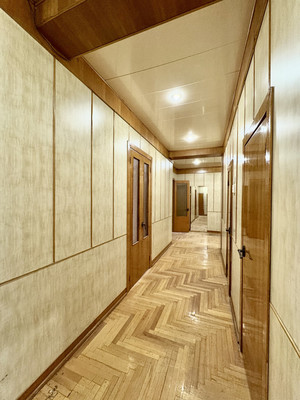 Продам трехкомнатную (3-комн.) квартиру, Комсомольская ул, 114, Армавир г