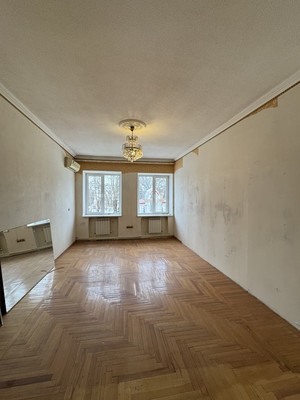 Продам трехкомнатную (3-комн.) квартиру, Комсомольская ул, 114, Армавир г