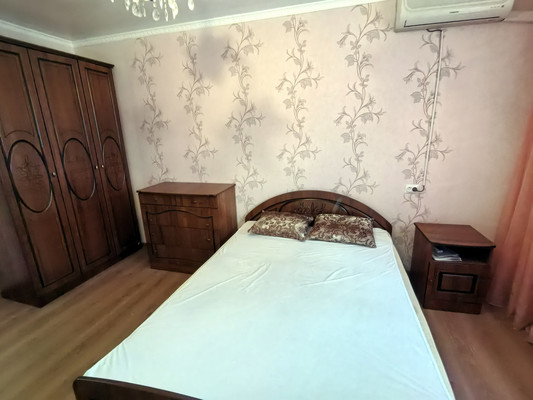 Продам двухкомнатную (2-комн.) квартиру, Шевченко ул, 241, Анапа г