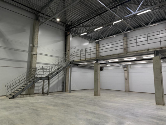 Продам склад 1 338 м2, Коммунальная (Климовск мкр.) ул, 40, Подольск г