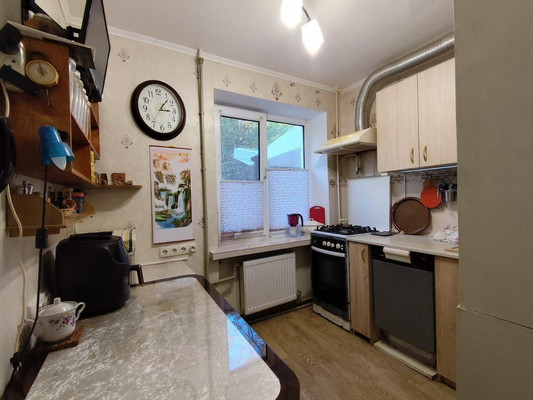 Продам трехкомнатную (3-комн.) квартиру, Научная ул, 17, Вилино с