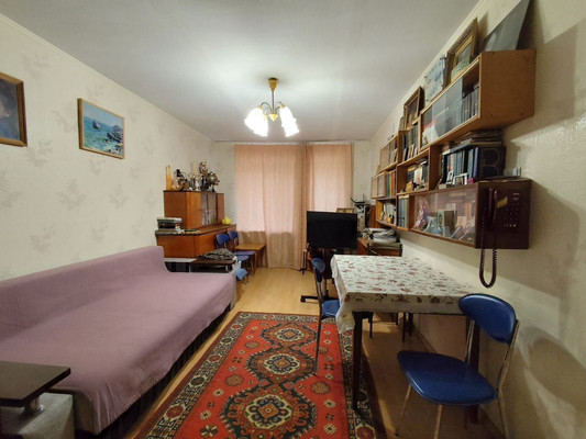 Продам трехкомнатную (3-комн.) квартиру, Научная ул, 17, Вилино с