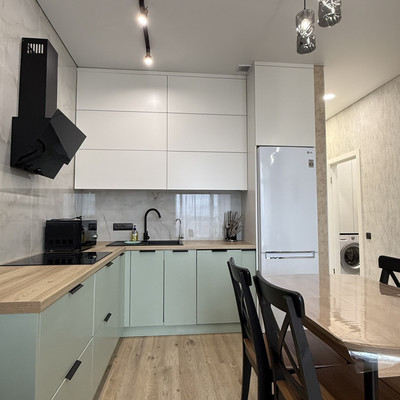 Продам двухкомнатную (2-комн.) квартиру, Молодой гвардии ул, 34, Калининград г