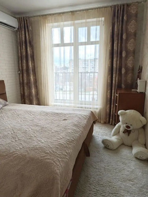 Продам однокомнатную (1-комн.) квартиру, Крымской весны ул, 1к1, Мирное с