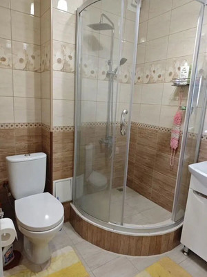 Продам однокомнатную (1-комн.) квартиру, Крымской весны ул, 1к1, Мирное с