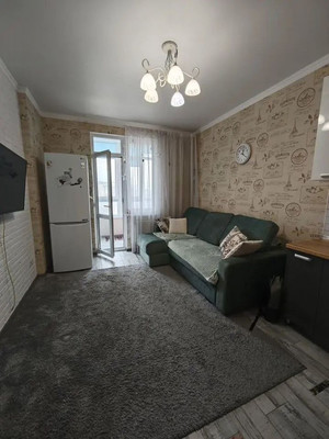 Продам однокомнатную (1-комн.) квартиру, Крымской весны ул, 1к1, Мирное с