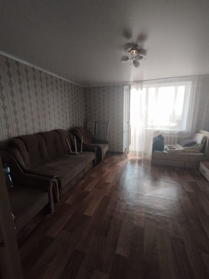 Продам трехкомнатную (3-комн.) квартиру, Аэрофлотская ул, 16, Симферополь г