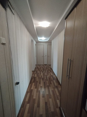 Продам трехкомнатную (3-комн.) квартиру, Аэрофлотская ул, 16, Симферополь г