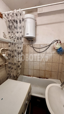 Сдам двухкомнатную (2-комн.) квартиру, Адагумская ул, 141, Крымск г