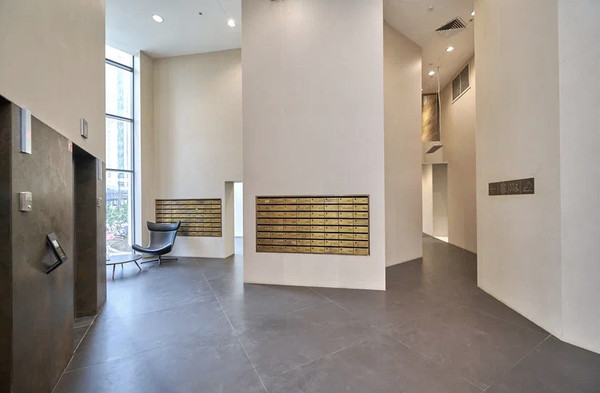 Продам многокомнатную квартиру, Лобачевского ул, 120к1, Москва г