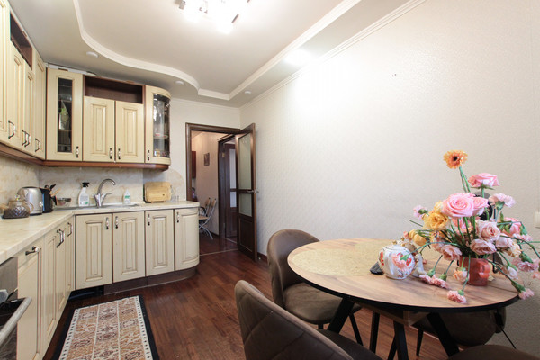 Продам двухкомнатную (2-комн.) квартиру, Купчинская ул, 34, Санкт-Петербург г
