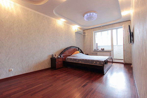 Продам двухкомнатную (2-комн.) квартиру, Купчинская ул, 34, Санкт-Петербург г