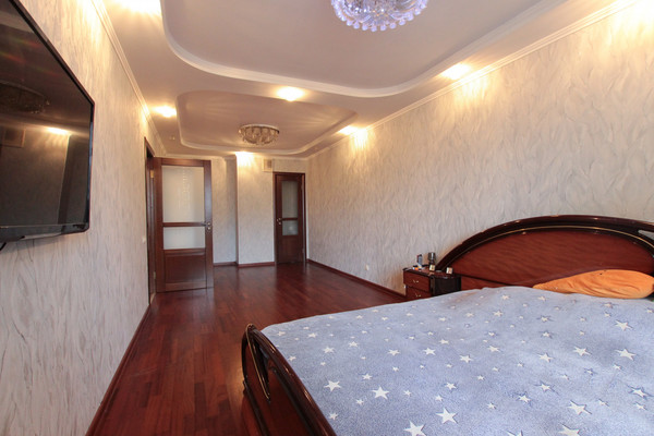 Продам двухкомнатную (2-комн.) квартиру, Купчинская ул, 34, Санкт-Петербург г