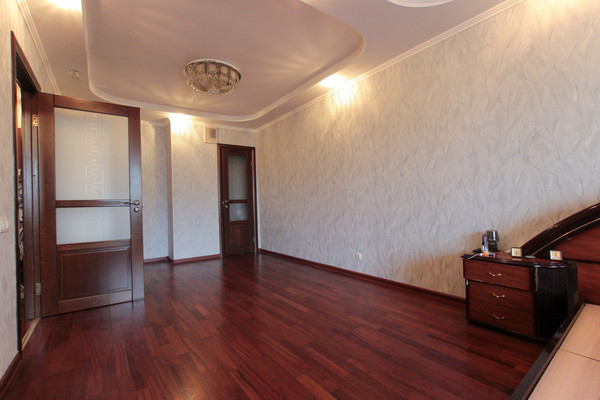 Продам двухкомнатную (2-комн.) квартиру, Купчинская ул, 34, Санкт-Петербург г