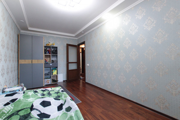 Продам двухкомнатную (2-комн.) квартиру, Купчинская ул, 34, Санкт-Петербург г