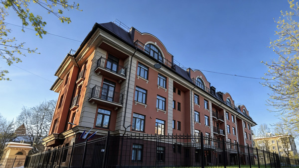 Продам трехкомнатную (3-комн.) квартиру, Дибуновская ул, 34, Санкт-Петербург г