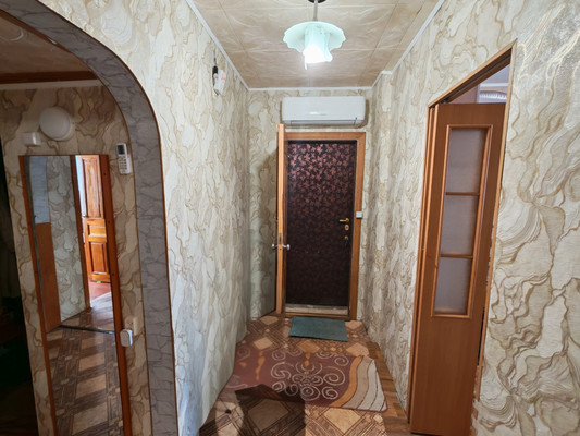 Продам трехкомнатную (3-комн.) квартиру, Карла Маркса ул, 19, Фокино г