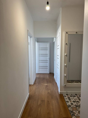 Продам двухкомнатную (2-комн.) квартиру, Самаровская ул, 10, Ханты-Мансийск г