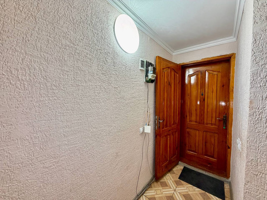 Продам двухкомнатную (2-комн.) квартиру, Строителей ул, 9, Молодежное пгт