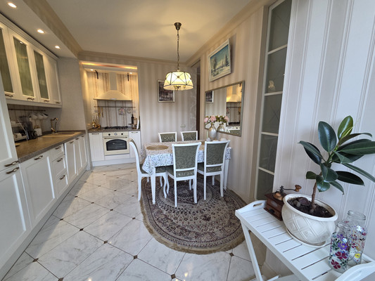 Продам двухкомнатную (2-комн.) квартиру, Ленинский пр-кт, 69Б, Йошкар-Ола г