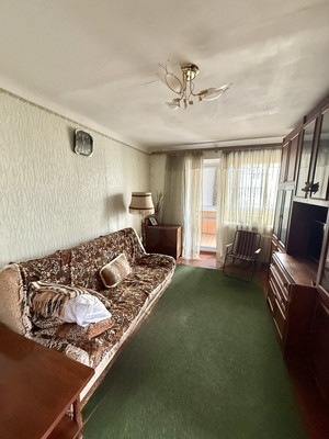 Продам двухкомнатную (2-комн.) квартиру, Кечкеметская ул, 94, Симферополь г