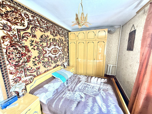 Продам двухкомнатную (2-комн.) квартиру, Кечкеметская ул, 94, Симферополь г