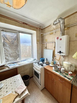 Продам двухкомнатную (2-комн.) квартиру, Кечкеметская ул, 94, Симферополь г