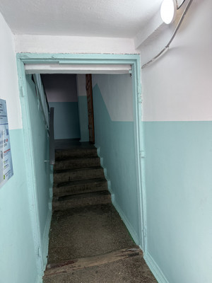 Продам двухкомнатную (2-комн.) квартиру, Кечкеметская ул, 94, Симферополь г