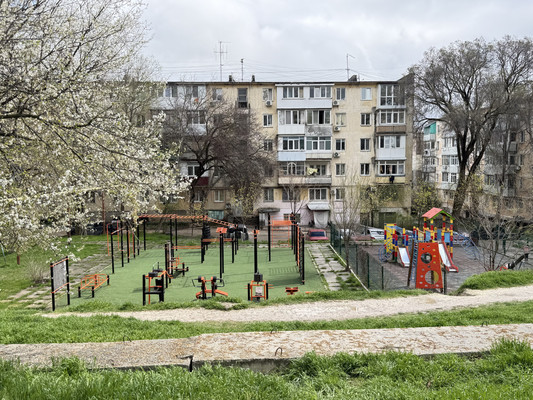 Продам двухкомнатную (2-комн.) квартиру, Кечкеметская ул, 94, Симферополь г