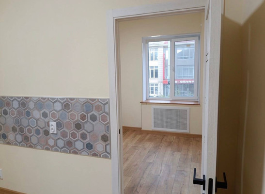 Продам двухкомнатную (2-комн.) квартиру, Караимская ул, 23А, Симферополь г