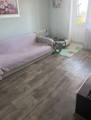 Продам однокомнатную (1-комн.) квартиру, Крымская ул, 13, Молодежное пгт