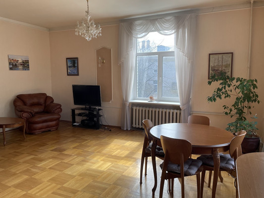 Сдам трехкомнатную (3-комн.) квартиру, Чёрной речки наб, 4, Санкт-Петербург г