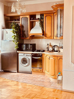 Сдам трехкомнатную (3-комн.) квартиру, Чёрной речки наб, 4, Санкт-Петербург г