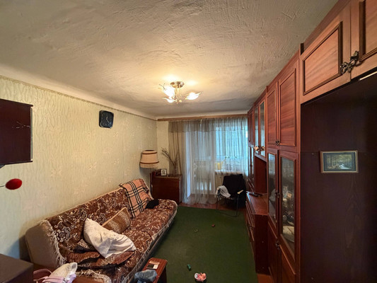 Продам двухкомнатную (2-комн.) квартиру, Кечкеметская ул, 94, Симферополь г