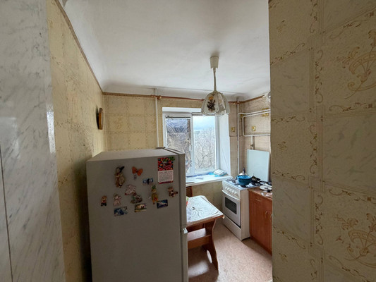 Продам двухкомнатную (2-комн.) квартиру, Кечкеметская ул, 94, Симферополь г