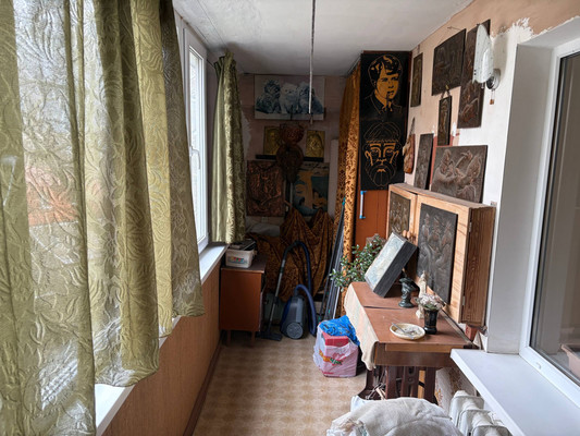 Продам двухкомнатную (2-комн.) квартиру, Кечкеметская ул, 94, Симферополь г