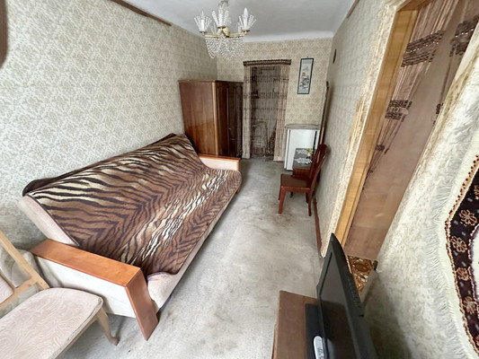 Продам двухкомнатную (2-комн.) квартиру, Киевская ул, 121а, Симферополь г