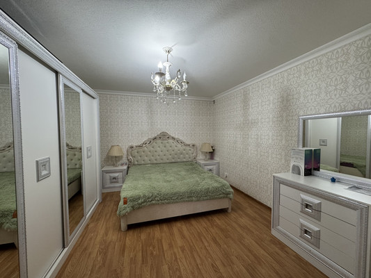 Продам трехкомнатную (3-комн.) квартиру, Байсултанова ул, 13, Нальчик г