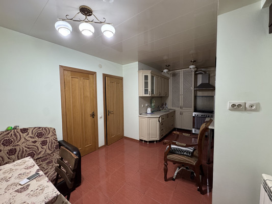 Продам трехкомнатную (3-комн.) квартиру, Байсултанова ул, 13, Нальчик г