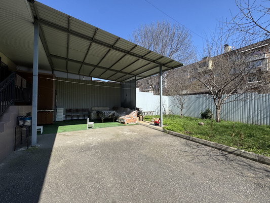 Продам трехкомнатную (3-комн.) квартиру, Байсултанова ул, 13, Нальчик г