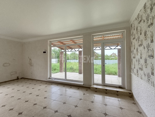 Продам коттедж, Тихая ул, 58, Апшеронск г, 0 км от города