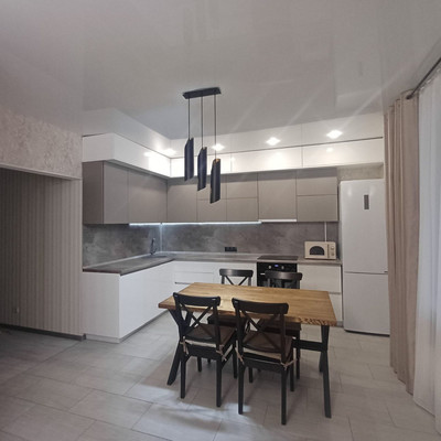 Продам двухкомнатную (2-комн.) квартиру, Родины ул, 26Е, Казань г