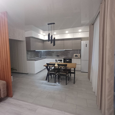 Продам двухкомнатную (2-комн.) квартиру, Родины ул, 26Е, Казань г