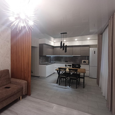 Продам двухкомнатную (2-комн.) квартиру, Родины ул, 26Е, Казань г