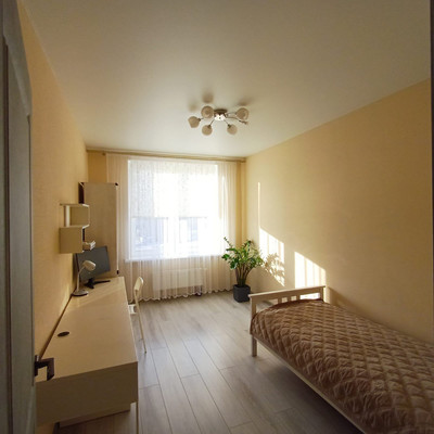 Продам двухкомнатную (2-комн.) квартиру, Родины ул, 26Е, Казань г